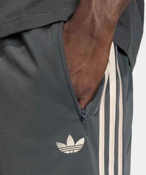 adidas(アディダス)の「ファイヤーバードトラックパンツ / アディダスオリジナルス adidas Originals(スウェットパンツ・メンズ・グレー系その他・XX-LARGE/3XL/LARGE/MEDIUM/SMALL/X-LARGE/X-SMALL)」の3枚目の写真
