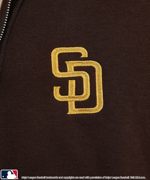 PUBLUX(パブリュクス)の「PUBLUX/パブリュクス 別注 MLB スウェット ジップ フーディー 限定展開(パーカー・メンズ・ライトグレー/ブラウン/ブラック・LARGE/MEDIUM/SMALL)」の17枚目の写真