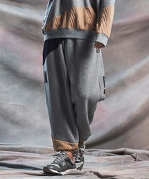 ANGENEHM（アンゲネーム）の「mp15295-Cardboard Knit Jacquard-Blocked Joggers ジョガーパンツ(AG07-020acg)（スウェットパンツ）」