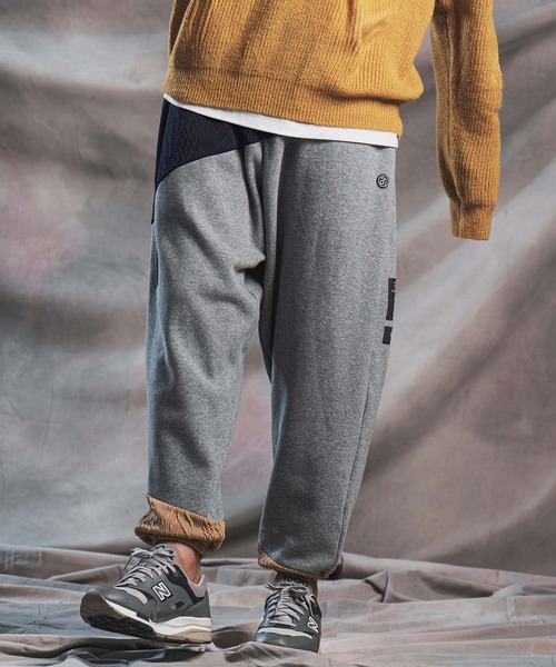 ANGENEHM(アンゲネーム)の「mp15295-Cardboard Knit Jacquard-Blocked Joggers ジョガーパンツ(AG07-020acg)(スウェットパンツ・メンズ・ブラック/ミックスグレー・M/L/S)」の17枚目の写真