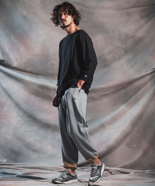 ANGENEHM(アンゲネーム)の「mp15295-Cardboard Knit Jacquard-Blocked Joggers ジョガーパンツ(AG07-020acg)(スウェットパンツ・メンズ・ブラック/ミックスグレー・M/L/S)」の21枚目の写真