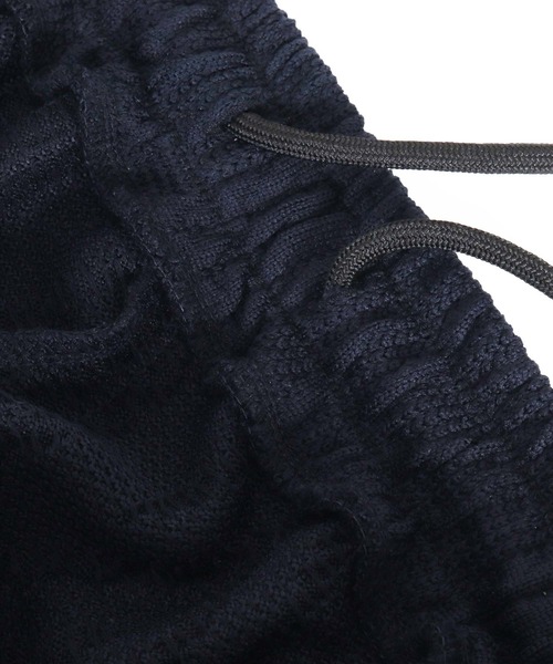 ANGENEHM(アンゲネーム)の「mp15295-Cardboard Knit Jacquard-Blocked Joggers ジョガーパンツ(AG07-020acg)(スウェットパンツ・メンズ・ブラック/ミックスグレー・M/L/S)」の15枚目の写真