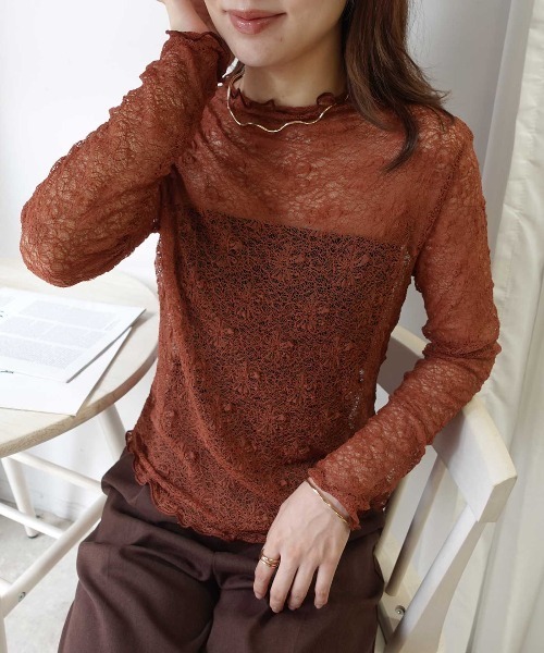 CORNERS(コーナーズ)の「レースプチハイネックトップス(Tシャツ/カットソー・レディース・ブラック/ブラウン/レッド/アイボリー・M)」の3枚目の写真