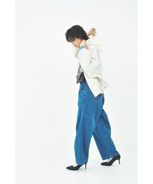 MUUNAA(ムウナ)の「ハイストレッチデニムカーブイージーパンツ(デニムパンツ・レディース・ネイビー・F)」の21枚目の写真