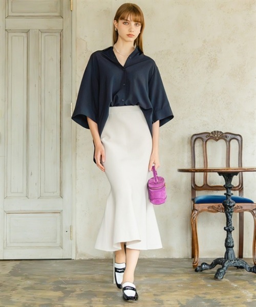 Maison INNESS（メゾンアイネス）の「ドライワッシャードルマンブラウス（吸汗速乾・イージーケア）＜大きいサイズ有＞（シャツ/ブラウス・レディース・オフホワイト/オレンジ/ネイビー・S/L/5L/M/3L/LL/4L）」の13枚目の写真
