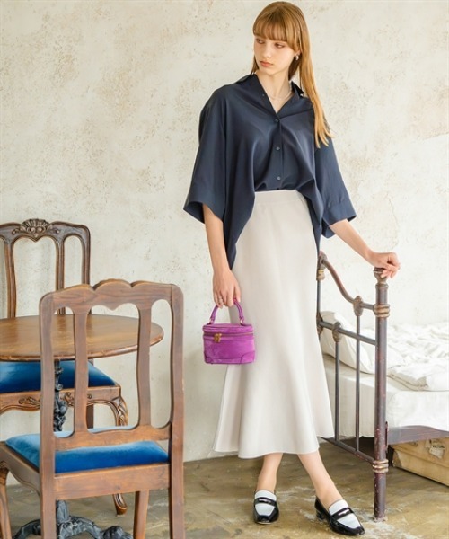 Maison INNESS（メゾンアイネス）の「ドライワッシャードルマンブラウス（吸汗速乾・イージーケア）＜大きいサイズ有＞（シャツ/ブラウス・レディース・オフホワイト/オレンジ/ネイビー・S/L/5L/M/3L/LL/4L）」の14枚目の写真