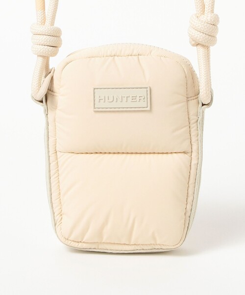 HUNTER(ハンター)の「【WEB限定】HUNTER / パファー イントレピッド エクストラ パフド フォンポーチ(ショルダーバッグ・レディース・ホワイト/ブラック・ONE SIZE)」の6枚目の写真