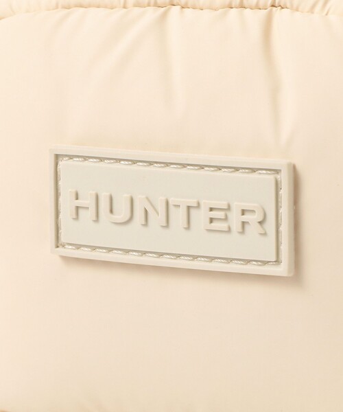 HUNTER(ハンター)の「【WEB限定】HUNTER / パファー イントレピッド エクストラ パフド フォンポーチ(ショルダーバッグ・レディース・ホワイト/ブラック・ONE SIZE)」の7枚目の写真