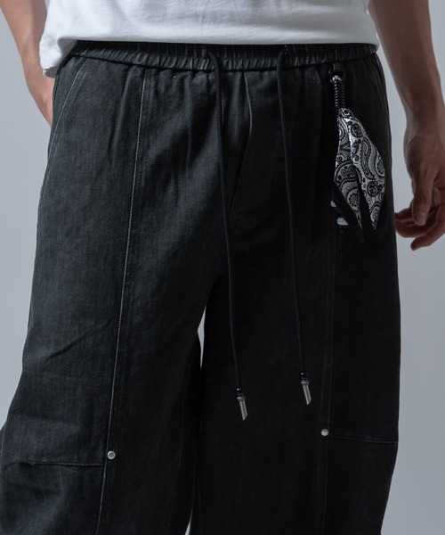 Crownor（クラウノアー）の「バンダナストラップ付き バギー ワイド ジーンズ（デニムパンツ・メンズ・グレー/ブラウン/ブラック・MEDIUM）」の16枚目の写真