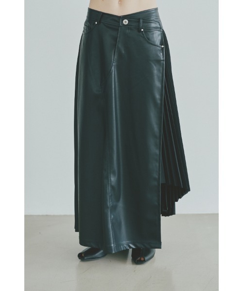 Muel Chic（ミュエルシック）の「Arc eco leather skirt アークエコレザースカート（スカート・レディース・ブラウン/ダークカーキ/ブラック・MEDIUM/SMALL）」の2枚目の写真