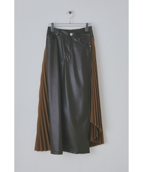 Muel Chic（ミュエルシック）の「Arc eco leather skirt アークエコレザースカート（スカート・レディース・ブラウン/ダークカーキ/ブラック・MEDIUM/SMALL）」の6枚目の写真