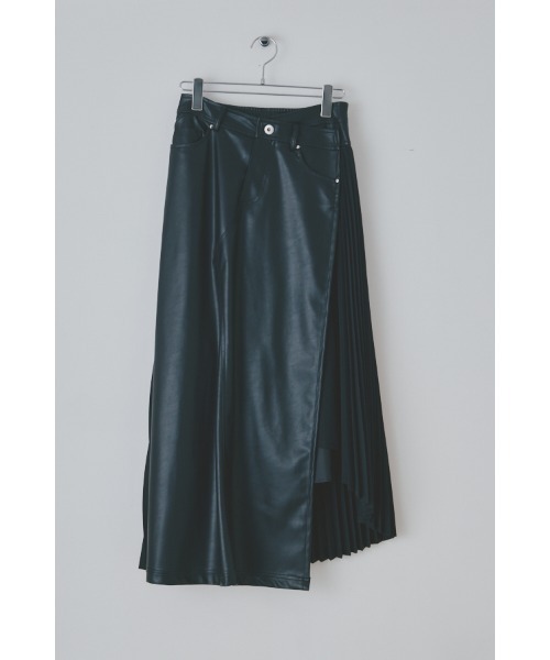 Muel Chic（ミュエルシック）の「Arc eco leather skirt アークエコレザースカート（スカート・レディース・ブラウン/ダークカーキ/ブラック・MEDIUM/SMALL）」の4枚目の写真