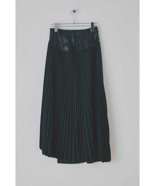 Muel Chic（ミュエルシック）の「Arc eco leather skirt アークエコレザースカート（スカート・レディース・ブラウン/ダークカーキ/ブラック・MEDIUM/SMALL）」の5枚目の写真