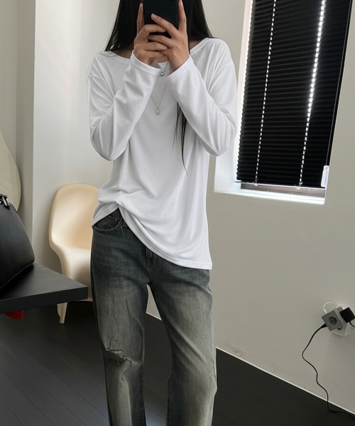 LOENNE(ロエヌ)の「Boat Neck Loose Tee / ボートネックルーズTシャツ(Tシャツ/カットソー・レディース・Mustard/ブラウン/グレー/ホワイト/ブラック・FREE)」の6枚目の写真