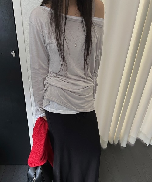 LOENNE(ロエヌ)の「Boat Neck Loose Tee / ボートネックルーズTシャツ(Tシャツ/カットソー・レディース・Mustard/ブラウン/グレー/ホワイト/ブラック・FREE)」の9枚目の写真