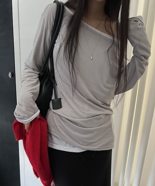 LOENNE(ロエヌ)の「Boat Neck Loose Tee / ボートネックルーズTシャツ(Tシャツ/カットソー・レディース・Mustard/ブラウン/グレー/ホワイト/ブラック・FREE)」の11枚目の写真