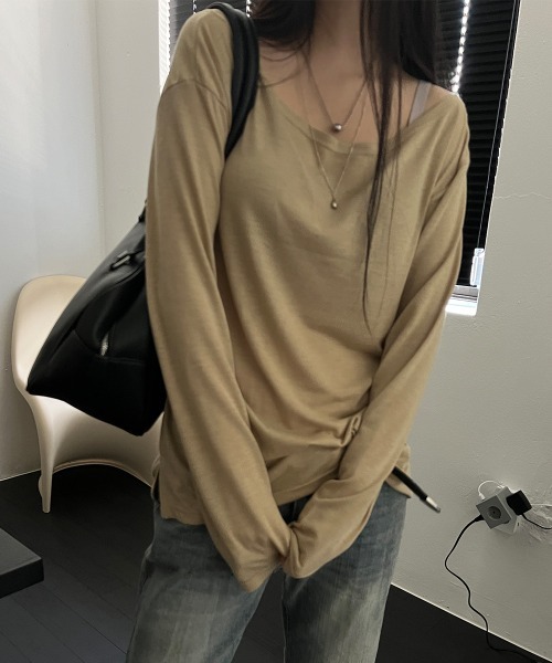 LOENNE(ロエヌ)の「Boat Neck Loose Tee / ボートネックルーズTシャツ(Tシャツ/カットソー・レディース・Mustard/ブラウン/グレー/ホワイト/ブラック・FREE)」の14枚目の写真