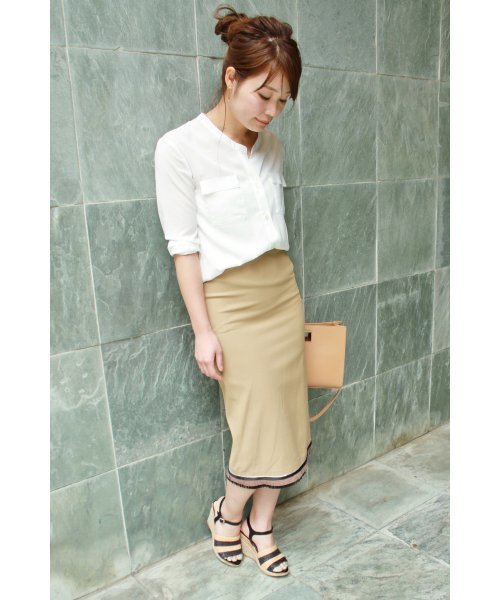 FIGARO Paris(フィガロパリ)の「スエード 裾フリンジスカート◆(スカート・レディース・ベージュ/ブラック・36/38)」の17枚目の写真