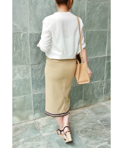 FIGARO Paris(フィガロパリ)の「スエード 裾フリンジスカート◆(スカート・レディース・ベージュ/ブラック・36/38)」の19枚目の写真