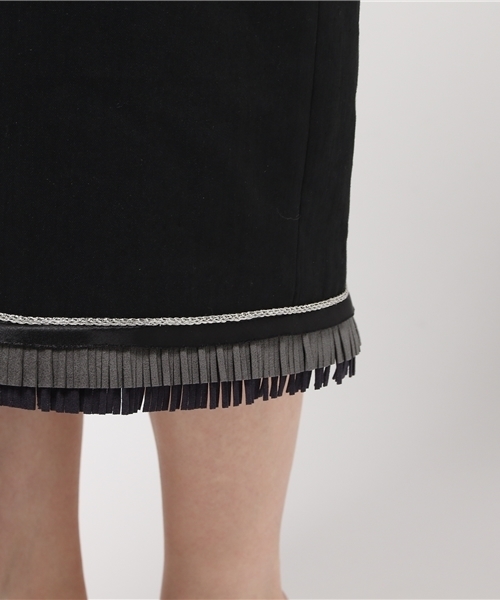 FIGARO Paris(フィガロパリ)の「スエード 裾フリンジスカート◆(スカート・レディース・ベージュ/ブラック・36/38)」の8枚目の写真
