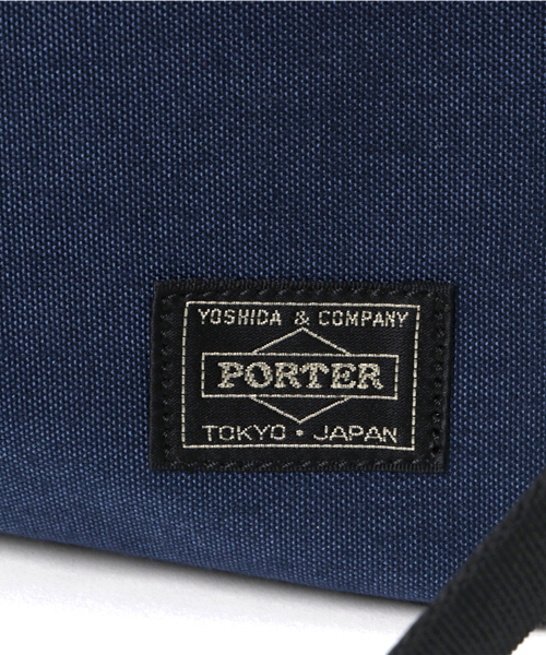 HEAD PORTER(ヘッドポーター)の「SAVILLE/WEEKEND BAG(ショルダーバッグ・メンズ・ネイビー/グレー・ONE SIZE)」の8枚目の写真