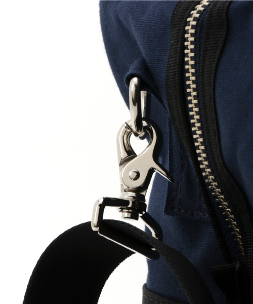 HEAD PORTER(ヘッドポーター)の「SAVILLE/WEEKEND BAG(ショルダーバッグ・メンズ・ネイビー/グレー・ONE SIZE)」の9枚目の写真
