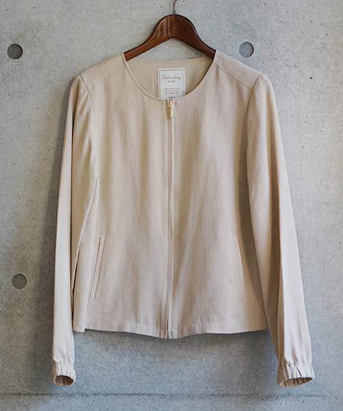 laboratory work(ラボラトリーワーク)の「テンセルツイルブルゾン(ブルゾン・レディース・ベージュ/サックスブルー/カーキ・MEDIUM)」の20枚目の写真