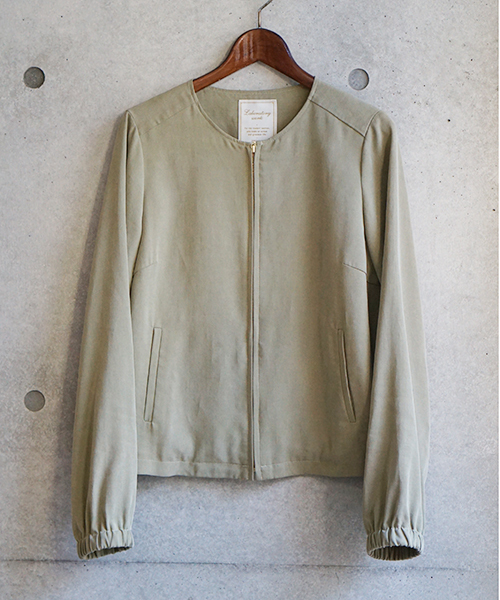 laboratory work(ラボラトリーワーク)の「テンセルツイルブルゾン(ブルゾン・レディース・ベージュ/サックスブルー/カーキ・MEDIUM)」の10枚目の写真