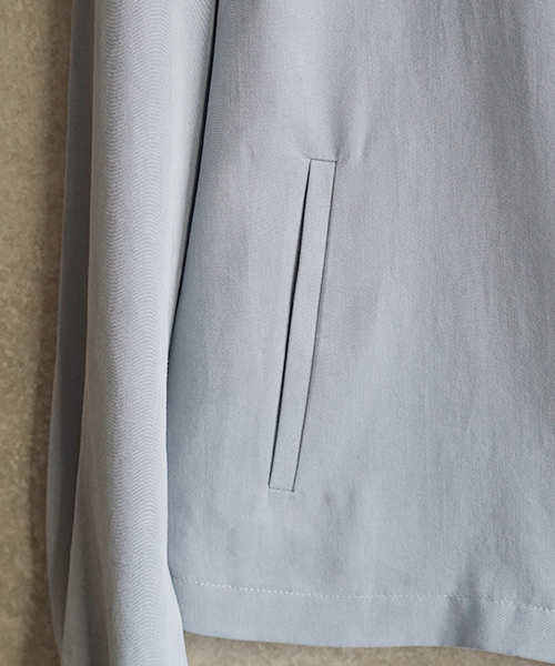 laboratory work(ラボラトリーワーク)の「テンセルツイルブルゾン(ブルゾン・レディース・ベージュ/サックスブルー/カーキ・MEDIUM)」の14枚目の写真