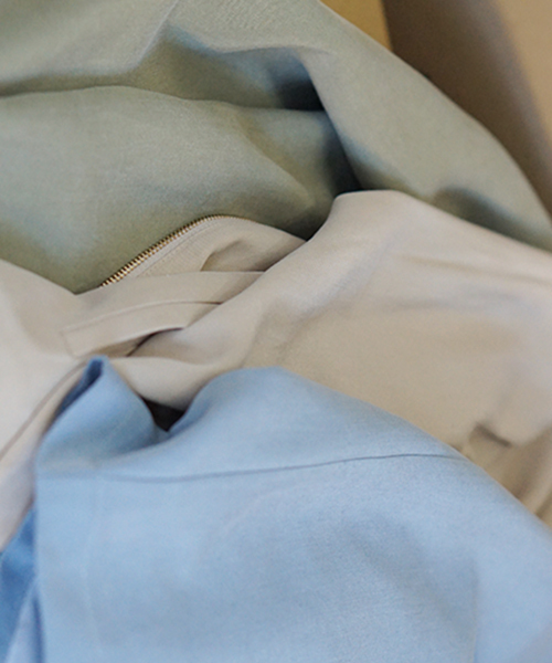 laboratory work(ラボラトリーワーク)の「テンセルツイルブルゾン(ブルゾン・レディース・ベージュ/サックスブルー/カーキ・MEDIUM)」の7枚目の写真