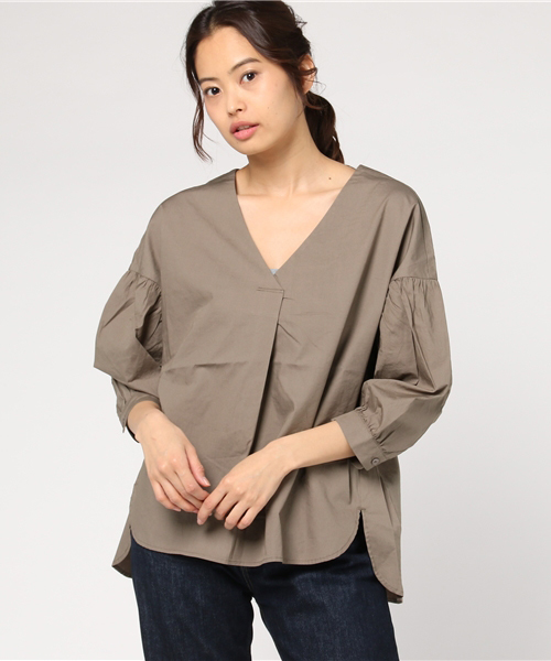 LIPSTAR（リップスター）の「タイプライター袖ボリュームブラウス（シャツ/ブラウス・レディース・ネイビー/オフホワイト/グリーン/ピンク・M(2)）」の6枚目の写真