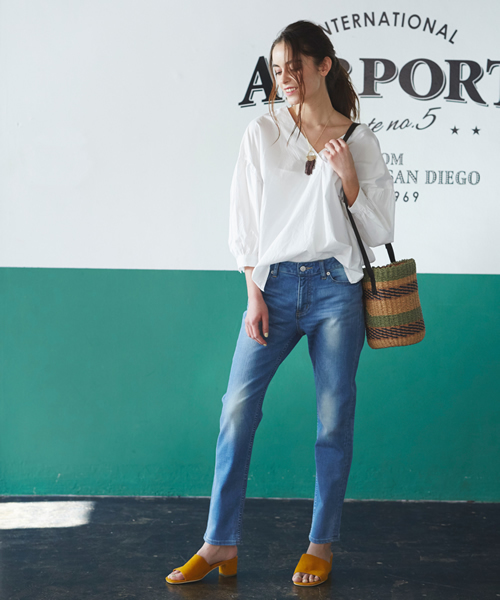 LIPSTAR（リップスター）の「タイプライター袖ボリュームブラウス（シャツ/ブラウス・レディース・ネイビー/オフホワイト/グリーン/ピンク・M(2)）」の12枚目の写真