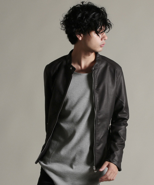 THE CASUAL(カジュアル)の「リアルタッチ スムース / スエード 合成皮革 シングル ライダース ジャケット(ライダースジャケット・メンズ・ダークブラウン/ブラック/ネイビー/チャコール/グリーン系その他/ベージュ系その他/キャメル/グレー/ベージュ/ブラウン系その他/ブラック系その他/ワイン・S/M/XL/L)」の5枚目の写真