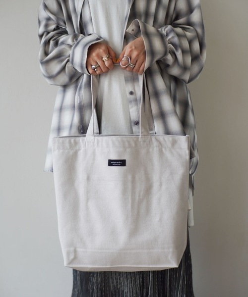 United Athle（ユナイテッドアスレ）の「【 UNITED ATHLE / ユナイテッドアスレ 】 antique andico ヘビー キャンバス トートバッグ（Mサイズ）_（トートバッグ・メンズ・ブラック/キナリ/ネイビー/ホワイト系その他2/カモフラージュ/グレー/オリーブ・FREE）」の4枚目の写真