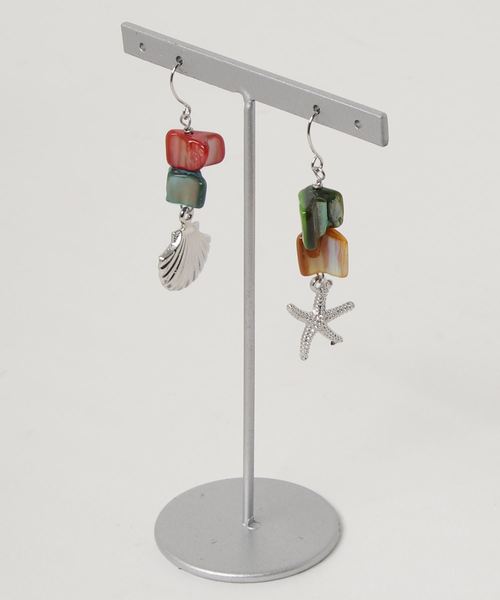 tone(トーン)の「【Lira jewelry】カラーシェルピアス(ピアス(両耳用)・レディース・シルバー系その他2/ゴールド系その他/ゴールド系その他2/ゴールド系その他3/ゴールド系その他4/シルバー系その他・FREE)」の1枚目の写真