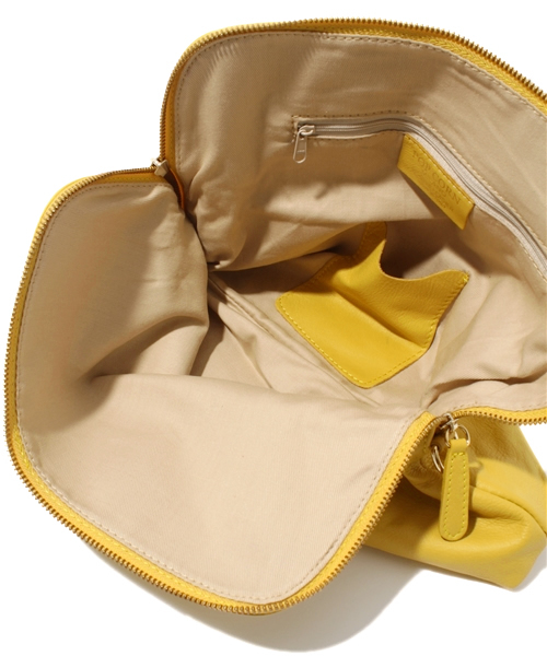 green label relaxing（グリーンレーベルリラクシング）の「POPCORN 3WAYクラッチバッグFW ††（クラッチバッグ・レディース・イエロー/ネイビー/ライトグレー/レッド・フリー）」の18枚目の写真