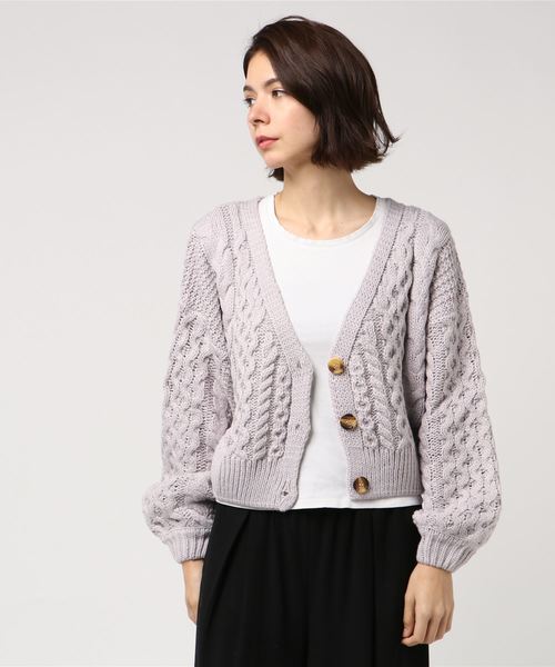 archives（アルシーヴ）の「ロービングヤーンケーブルカーディガン（ニット/セーター・レディース・オフホワイト/ブルー/シルバーグレー/モカ・MEDIUM）」の7枚目の写真