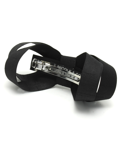 Ray BEAMS（レイビームス）の「NICOLE&CO / リボン バレッタ（バレッタ/ヘアクリップ・レディース・ブラック/ベージュ・ONE SIZE）」の3枚目の写真