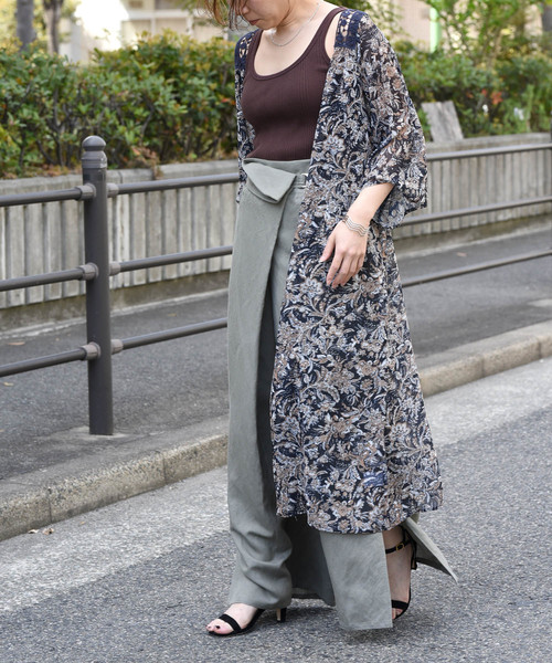 LHELBIE(レルビエ)の「バックケミカルレース×シースループリント七分袖ロングガウン(カーディガン/ボレロ・レディース・オレンジ/オフホワイト/ネイビー・M)」の14枚目の写真
