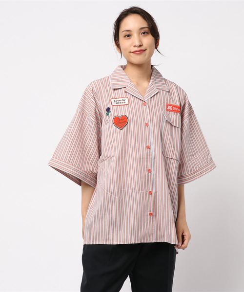 jouetie（ジュエティ）の「ワッペンワークシャツ（シャツ/ブラウス・レディース・カーキ/ボルドー/その他1・MEDIUM）」の3枚目の写真