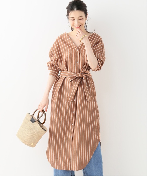 IENA(イエナ)の「LUANA コットンリネン シャツワンピース◆(ワンピース・レディース・タン/グリーン・FREE)」の2枚目の写真