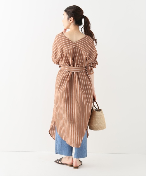 IENA(イエナ)の「LUANA コットンリネン シャツワンピース◆(ワンピース・レディース・タン/グリーン・FREE)」の6枚目の写真