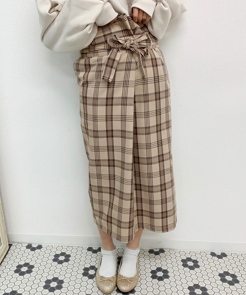 apres jour(アプレジュール)の「アソートチェックナロースカート【ZOZOTOWN限定アイテム】(スカート・レディース・ベージュ/その他/ブラウン系その他・フリー)」の13枚目の写真