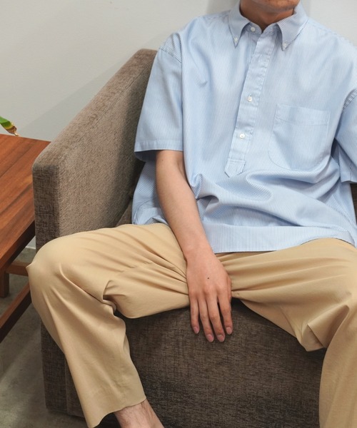 ADAM ET ROPE'（アダムエロペ）の「プレミアムコットン オックスフォード半袖シャツ（シャツ/ブラウス・メンズ・ダークブラウン/ホワイト系その他/サックスブルー・S/M/L）」の3枚目の写真