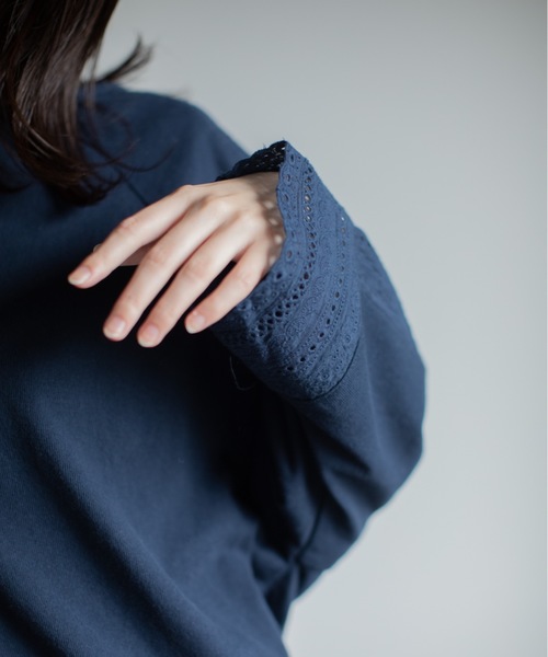 refinedworks(リファインドワークス)の「刺繍レース切替チュニック(Tシャツ/カットソー・レディース・キナリ/ブルー・M-L)」の16枚目の写真