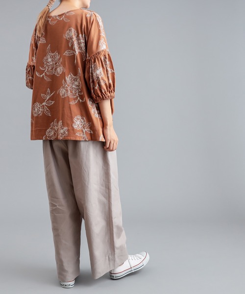 PUAL CE CIN(ピュアルセシン)の「抜染花プリントT(Tシャツ/カットソー・レディース・チャコールグレー/ベージュ/ブルー・FREE)」の13枚目の写真