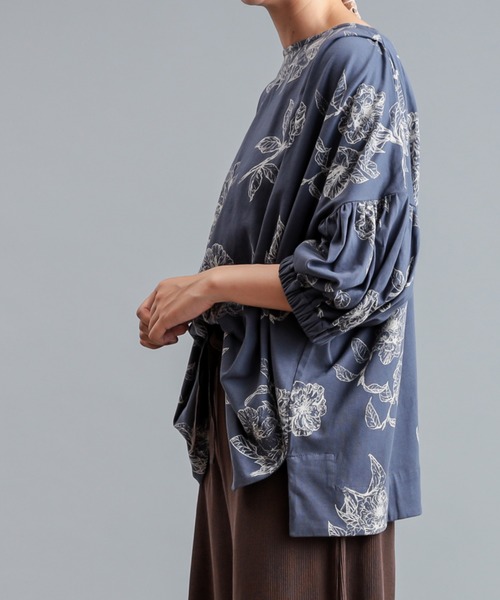 PUAL CE CIN(ピュアルセシン)の「抜染花プリントT(Tシャツ/カットソー・レディース・チャコールグレー/ベージュ/ブルー・FREE)」の16枚目の写真