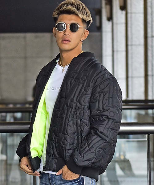 JOKER（ジョーカー）の「【2020春秋新作】英字ステッチMA-1 ジャケット ブルゾン ボンバージャケット（MA-1・メンズ・ブラック/ブラック×ホワイト・M/L/XL）」の2枚目の写真