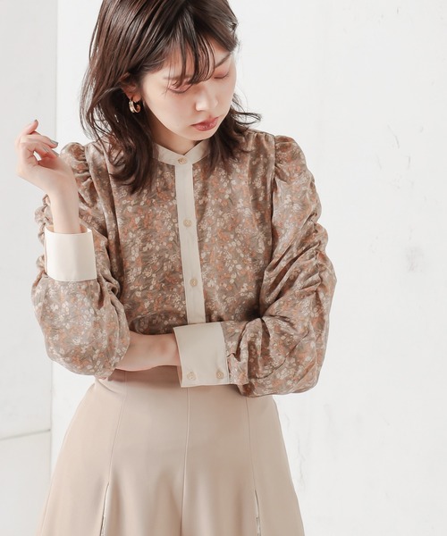 natural couture（ナチュラルクチュール）の「【WEB限定カラー有り】2WAYギャザーパフ配色花柄ブラウス（シャツ/ブラウス・レディース・ブラック/グレー/ピンク/アイボリー・FREE）」の15枚目の写真