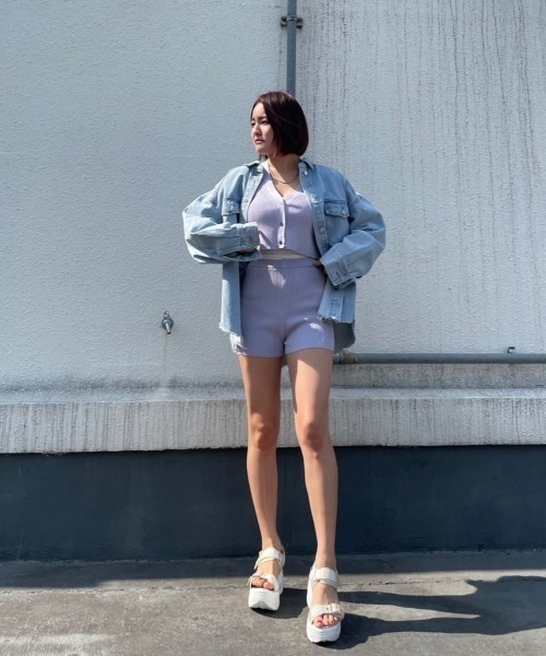 R&E（アールアンドイー）の「【R&E】wee willie ゴールドベルテッド厚底スポーツサンダル（サンダル・レディース・ブラック/アイボリー・LL/S/L/M/SS/3L）」の10枚目の写真